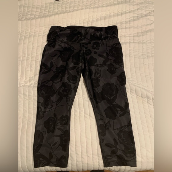 Lululemon Leggings - Picture 1 of 5